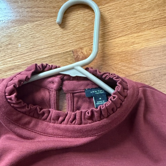 Ann Taylor women’s top size m like new - Picture 4 of 5